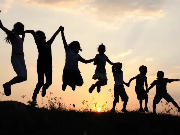 Child-Friendly Scheduling for Interstate Moves